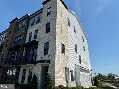 43362 Farringdon Sq, BROADLANDS, VA, 20148-5555 | Card Image