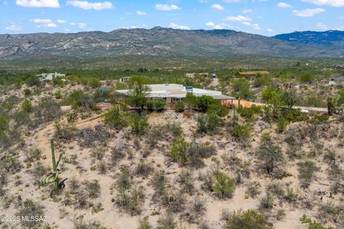 7620 S Coyote Creek Trl, Tucson, AZ, 85747-9357 | Card Image