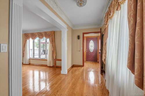 85 188th St, Hollis, NY, 11423-1161 | Card Image