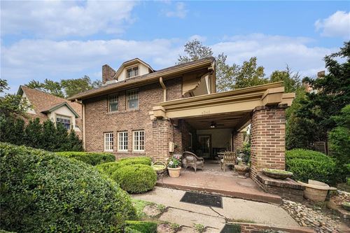 4345 Locust St, Kansas City, MO, 64110-1530 | Card Image