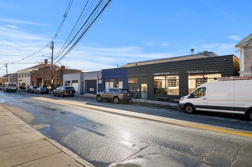 41 S Main St, Ipswich, MA, 01938-2330 | Card Image