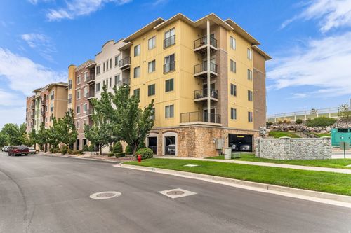 105-165 W Albion Village Way, Sandy, UT, 84070 | Card Image