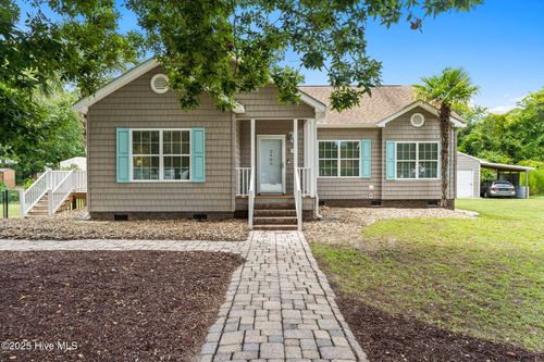 2905 Shell Landing Rd Sw, Supply, NC, 28462-2389 | Card Image