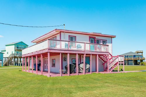 915 Caisson St, Surfside Beach, TX, 77541-9807 | Card Image