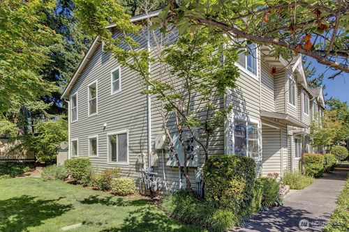 apt-101-6128 202nd St Sw, Lynnwood, WA, 98036-6089 | Card Image