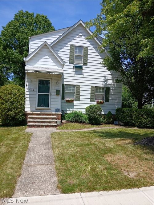 4313 Prasse Rd, South Euclid, OH, 44121-3613 | Card Image