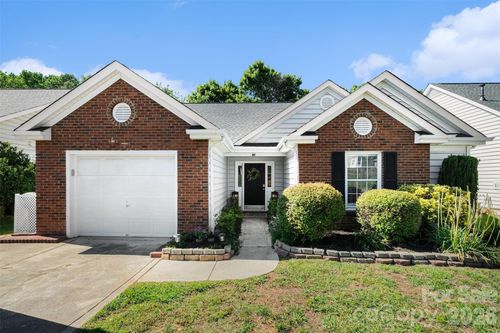 526 Carlisle Dr, Indian Trail, NC, 28079-5116 | Card Image