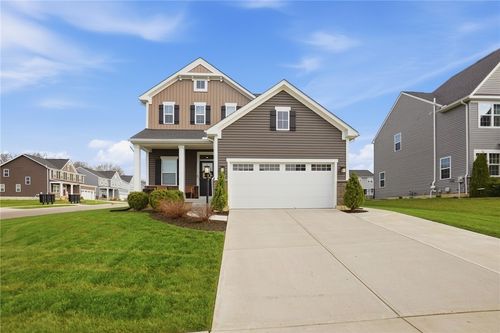 2812 River Oaks Ct, Xenia, OH, 45385-7585 | Card Image