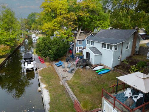 9487 Huron, Pinckney, MI, 48169-9419 | Card Image