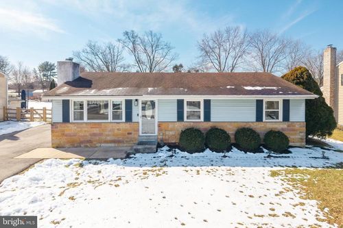 1820 W James St, NORRISTOWN, PA, 19403-2825 | Card Image