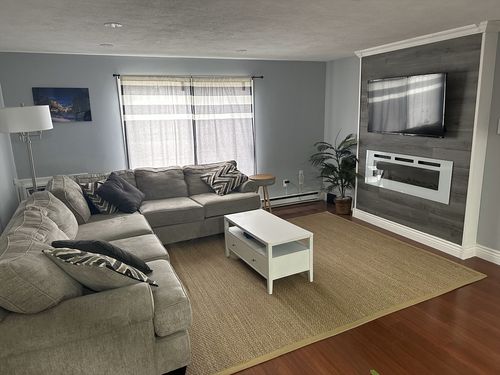 apt-7-18 Washington St, Plainville, MA, 02762-2680 | Card Image