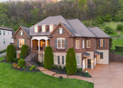 1627 Valle Verde Dr, Brentwood, TN, 37027-5672 | Card Image
