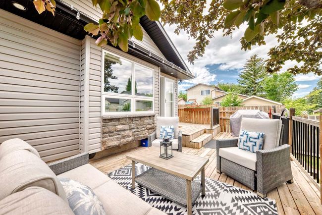 207 Deerview Way Se, Townhouse with 3 bedrooms, 2 bathrooms and 1 parking in Calgary AB | Image 41