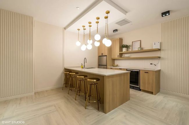 103 - 4177 W Belmont Ave, Condo with 3 bedrooms, 2 bathrooms and 2 parking in Chicago IL | Image 17