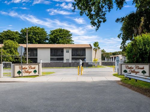 228-10370 Sw 220th St, Cutler Bay, FL, 33190-1132 | Card Image
