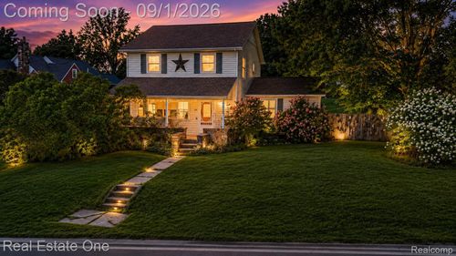 206 Broadway, Davisburg, MI, 48350-2514 | Card Image