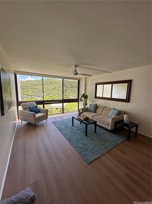 210g-521 Hahaione Street, Honolulu, HI, 96825 | Card Image