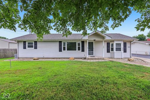 1751 E Main St, Greenfield, IN, 46140-8125 | Card Image
