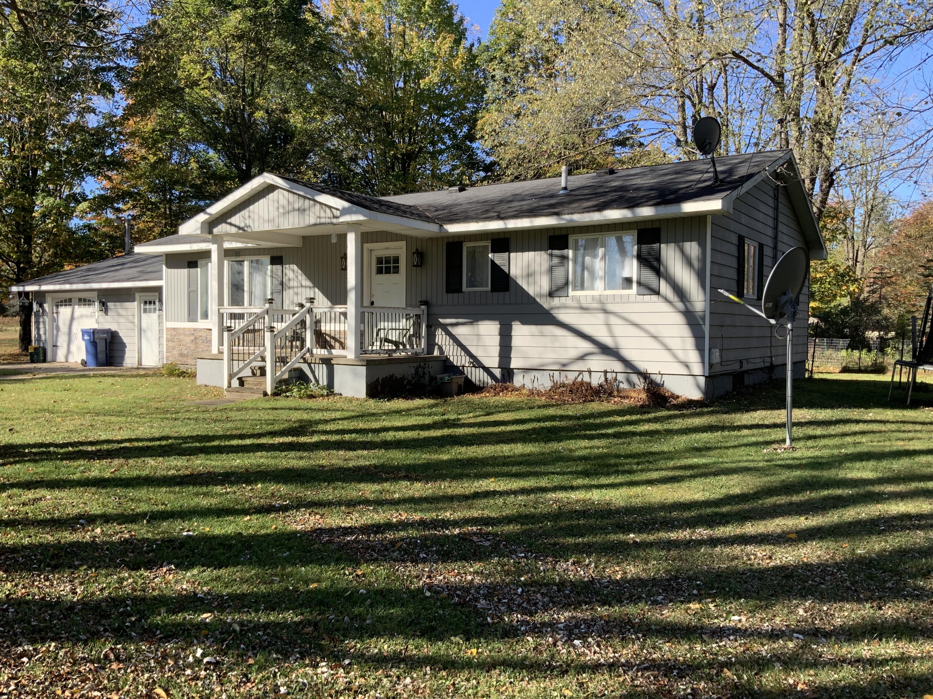 211 Olympic Road, For Sale in Cadillac Zoocasa