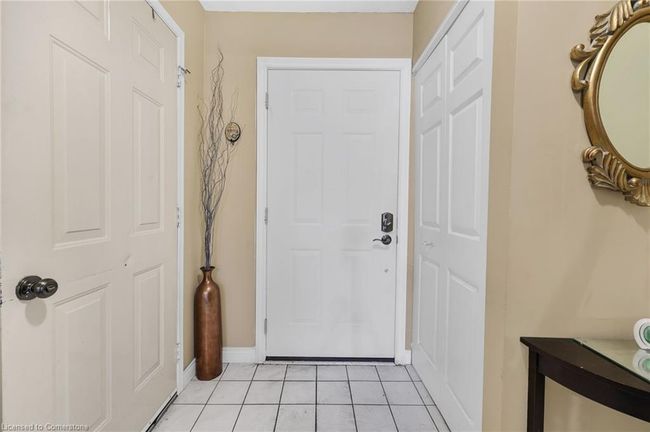 32 - 985 Limeridge Rd E, Townhouse with 3 bedrooms, 2 bathrooms and 2 parking in Hamilton ON | Image 6
