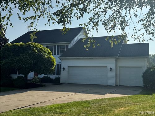 8610 Appleton Ct, East Amherst, NY, 14051-2037 | Card Image