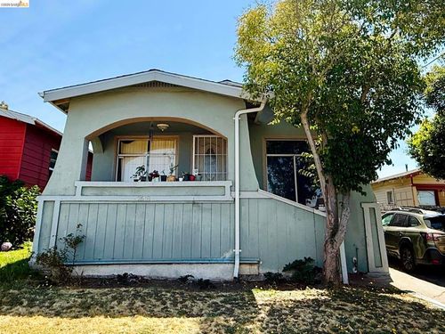2618 76th Ave, Oakland, CA, 94605-2808 | Card Image