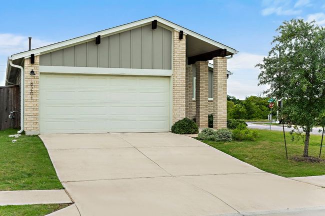 8201 Mc Kamy Dr, House other with 3 bedrooms, 2 bathrooms and 2 parking in Austin TX | Image 38
