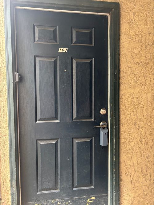 apt-103-9520 Royal Ln, Dallas, TX, 75243-7608 | Card Image