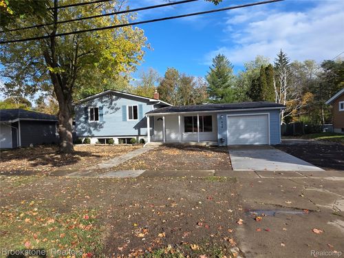 420 Sunnyside Dr, Flushing, MI, 48433-1473 | Card Image