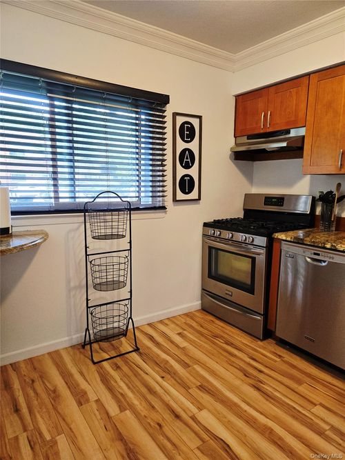 199-199 Pointe Cir N, Coram, NY, 11727-1542 | Card Image