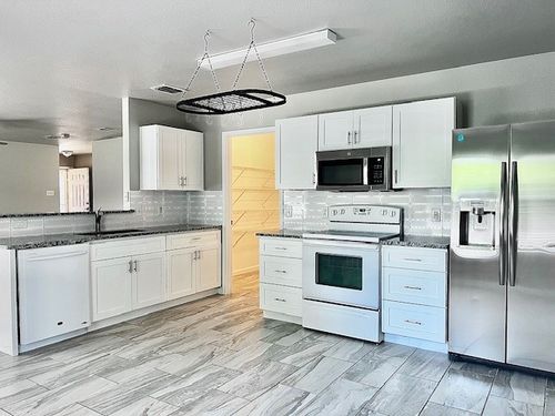 2809 Briargrove Ln, McKinney, TX, 75071-2739 | Card Image