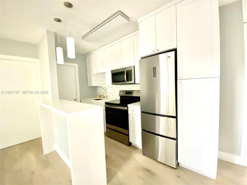 apt-18-6330 Sw 79th St, South Miami, FL, 33143-4971 | Card Image