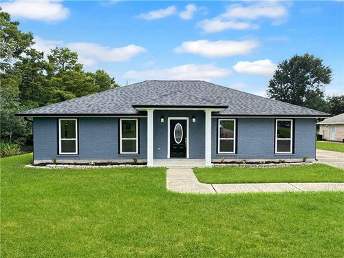 220 Warwick St, La Place, LA, 70068-5234 | Card Image