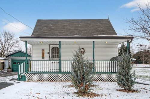 {{alt}} | Card Image