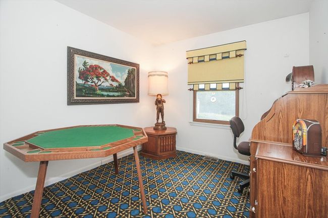 69 Grange Rd, House other with 4 bedrooms, 2 bathrooms and 2 parking in Elk Grove Village IL | Image 14