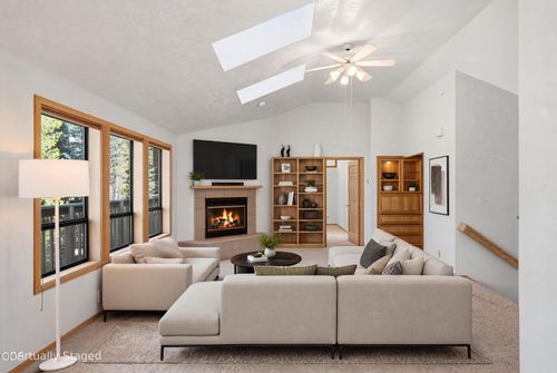 1-18210 Ollalie Ln, Sunriver, OR, 97707-1410 | Card Image