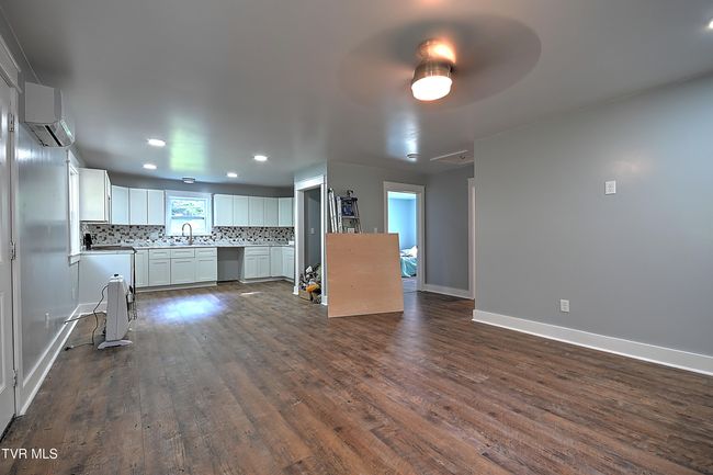 21209 Lime Hill Rd, House other with 4 bedrooms, 2 bathrooms and null parking in Bristol VA | Image 39