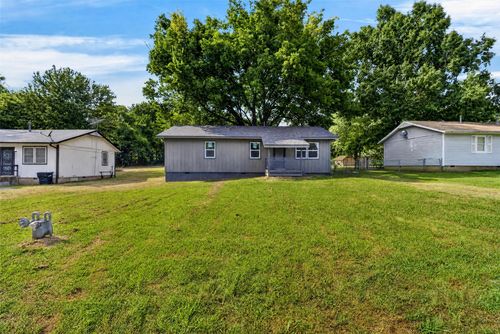 516 E Armory Ave, Fort Gibson, OK, 74434-8800 | Card Image