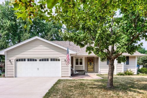3917 Edgewood Rd Ne, Circle Pines, MN, 55014-2505 | Card Image