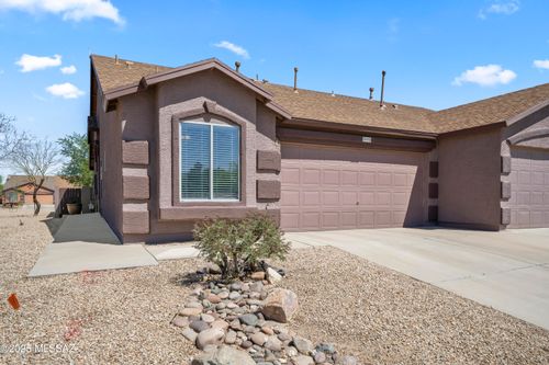 2115 E Calle Gran Desierto, Tucson, AZ, 85706-5276 | Card Image