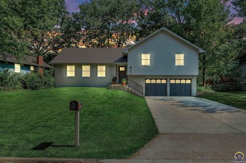 3013 Sage Brush Dr, Lawrence, KS, 66047 | Card Image