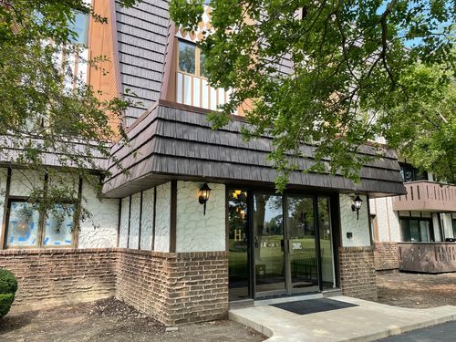 unit-2102-13200 W Heiden Cir, Lake Bluff, IL, 60044-1053 | Card Image