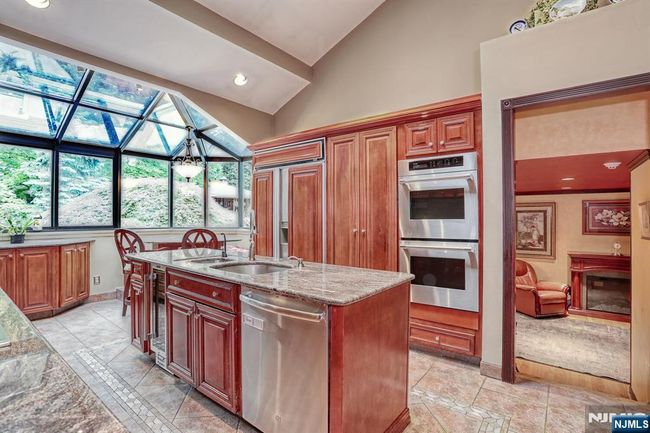 380 Hillside Ave, House other with 4 bedrooms, 4 bathrooms and null parking in Allendale NJ | Image 7