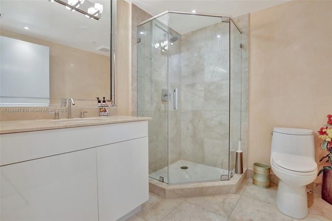 APT-2607 - 3201 Ne 183 Rd St, Condo with 3 bedrooms, 3 bathrooms and null parking in Aventura FL | Image 41