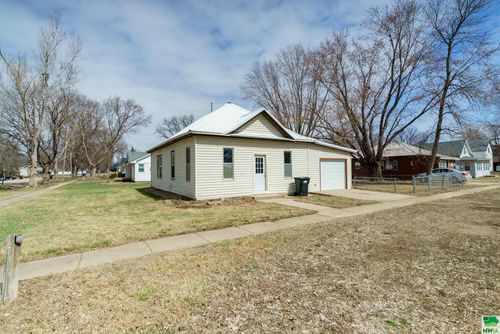 301 E Bridge St, Anthon, IA, 51004-8187 | Card Image