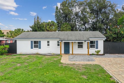 3905 W Paxton Ave, TAMPA, FL, 33611-3515 | Card Image