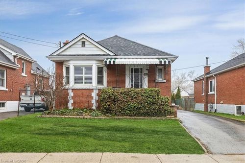 411 Upper Gage Ave, Hamilton, ON, L8V4H8 | Card Image