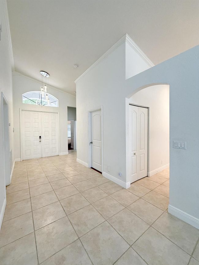 4803 Nw 59 Th Ct, House other with 3 bedrooms, 2 bathrooms and null parking in Coconut Creek FL | Image 8