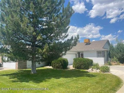 12 W Ridge Ct, Parachute, CO, 81635-9216 | Card Image