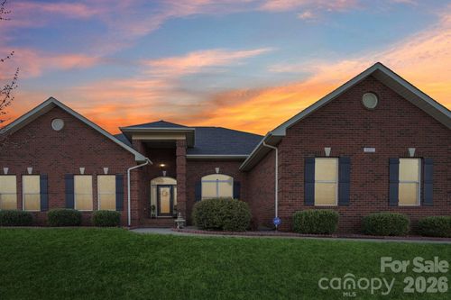 3015 Tallgrass Blf, Rock Hill, SC, 29732-5527 | Card Image